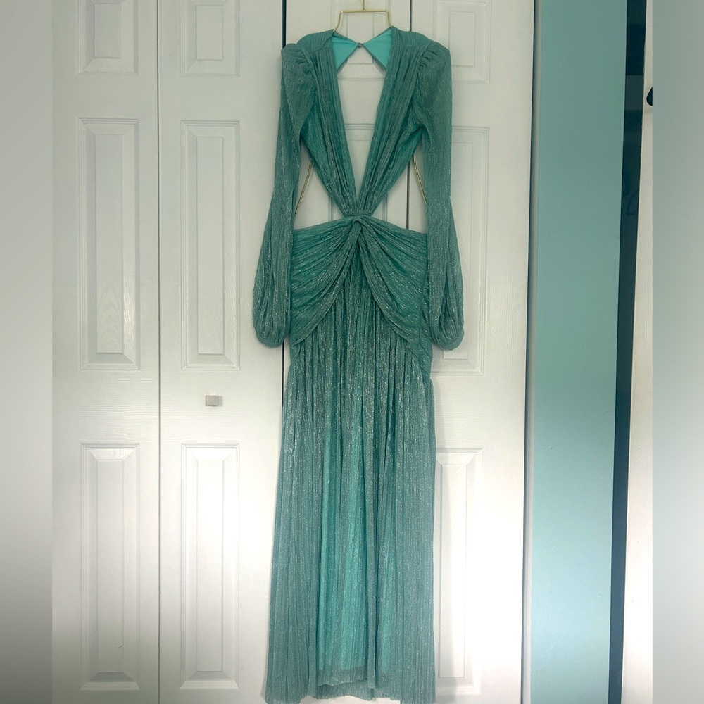 Patbo plunge cutout gown - Picture 5 of 7
